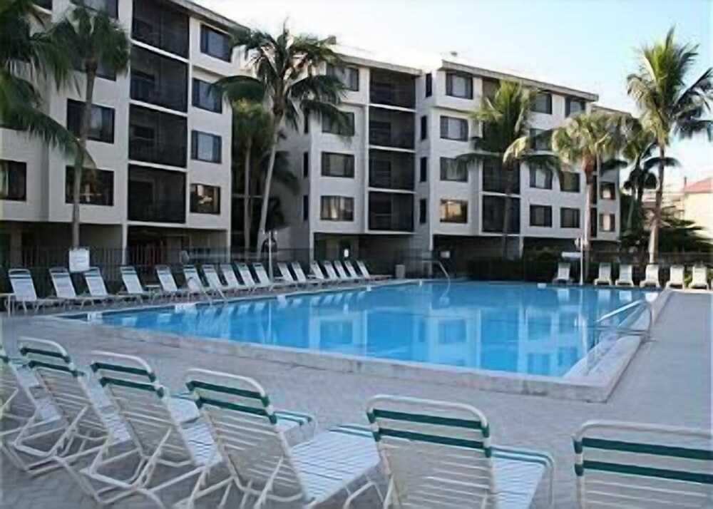 Santa Maria Harbour Resort 108 2 Br Condo - photo 20