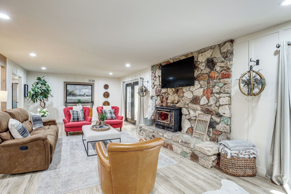 3 Mi to Golf and Wineries Arroyo Grande Home — 4-Star Luxury Hotel in Arroyo Grande, United States