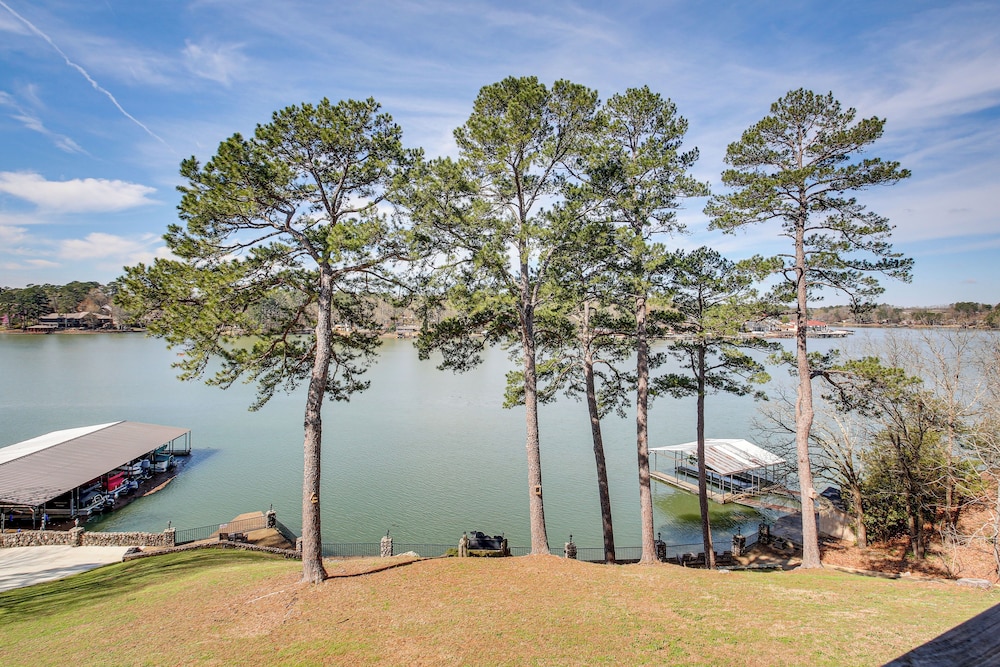 5 Mi to Casino: Waterfront Condo in Hot Springs - photo 25