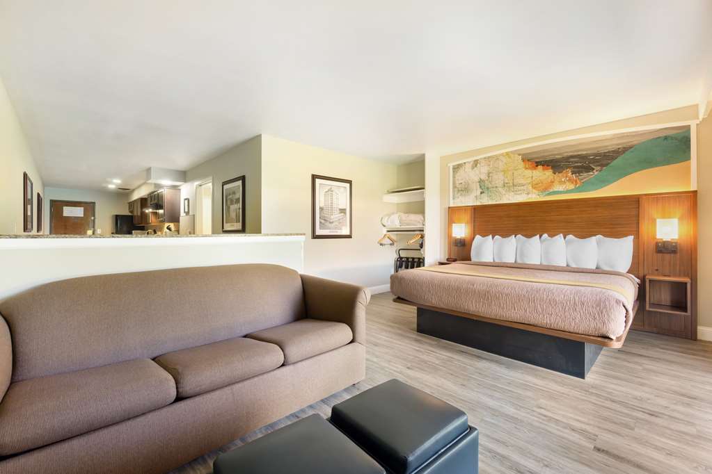 Best Western Plus Ahtanum Inn - photo 3