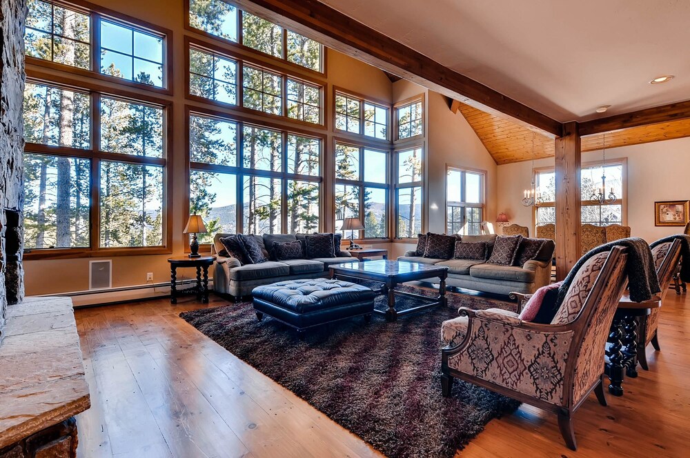 Westridge Lodge — 4-Star Luxury Hotel in Breckenridge, United States