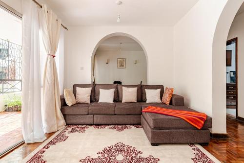 2 BDR At The Magnolia Riverside Drive