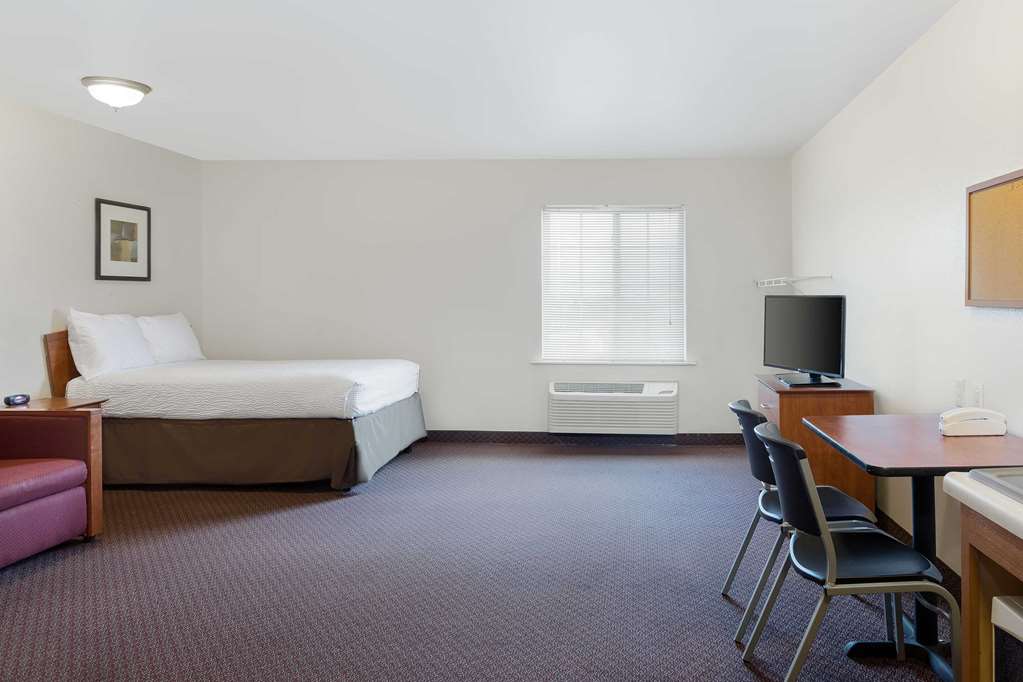 Woodspring Suites Tyler - photo 17