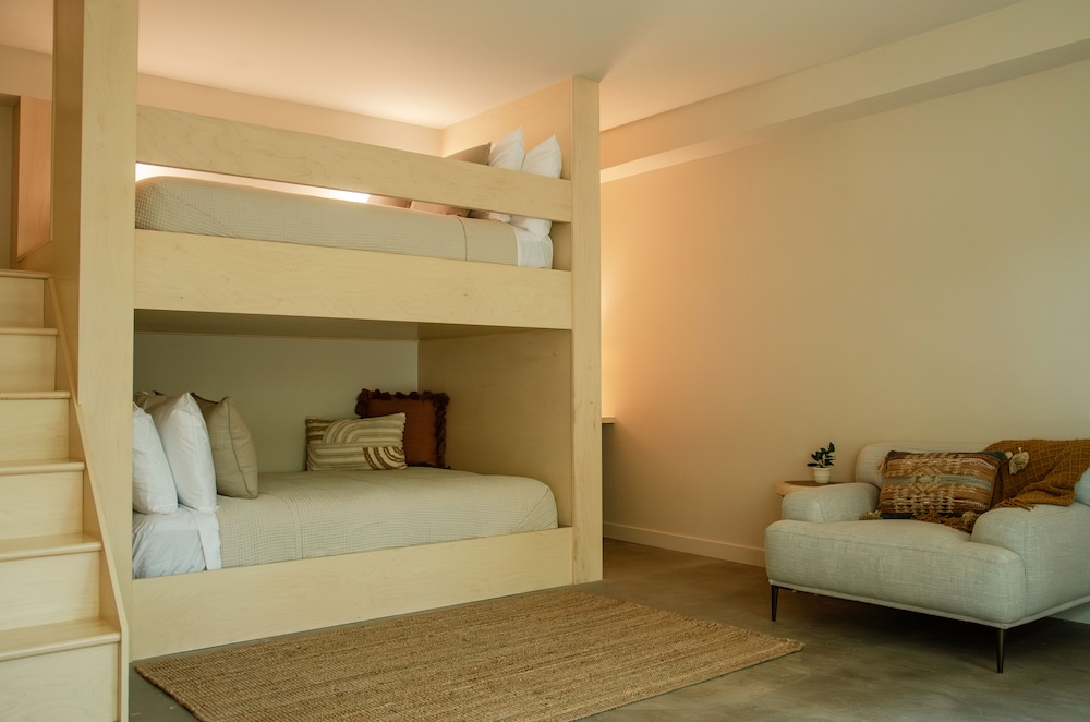 Brut Hotel - photo 27