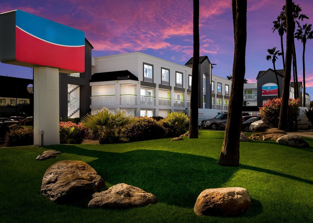 Revival Scottsdale Studios - photo 17
