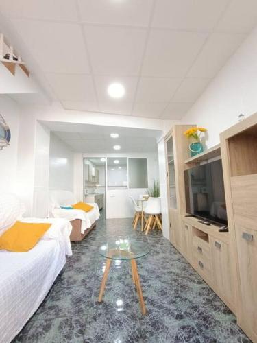 Casita En Playa De La Colonia — Aguilas