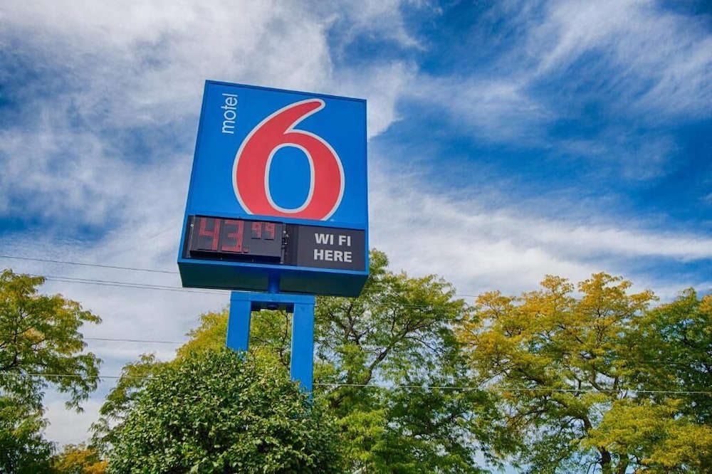 Motel 6 East Syracuse NY Airport - photo 40