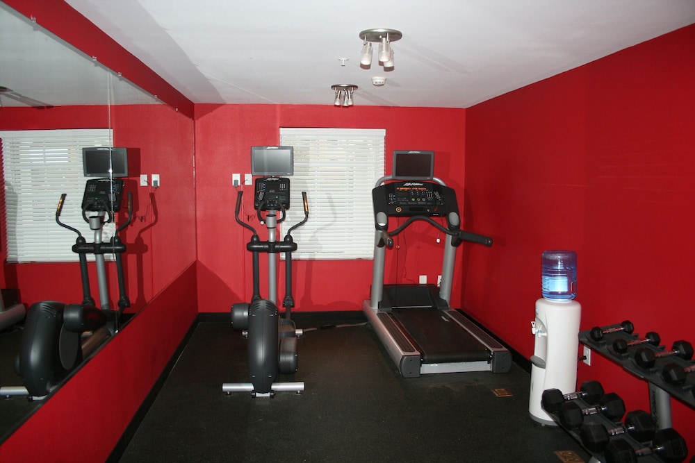 MainStay Suites Jacksonville near Camp Lejeune - photo 35