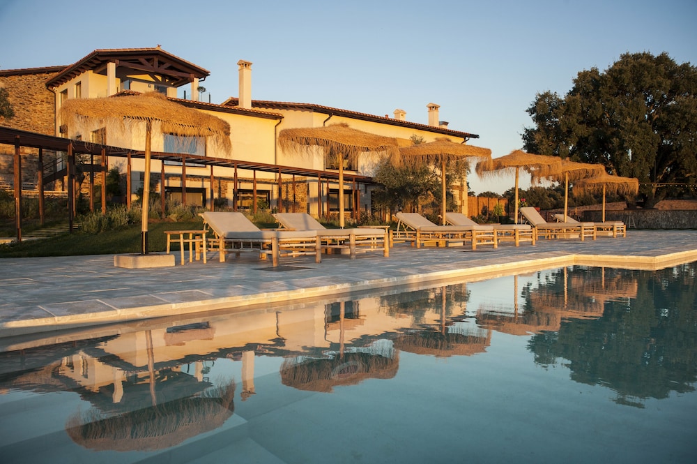 Habitat Ciguena Negra — hotel in Valverde Del Fresno