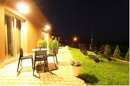 Apartmány Český Ráj — 4-Star Luxury Hotel in Lomnice Nad Popelkou, Czech Republic
