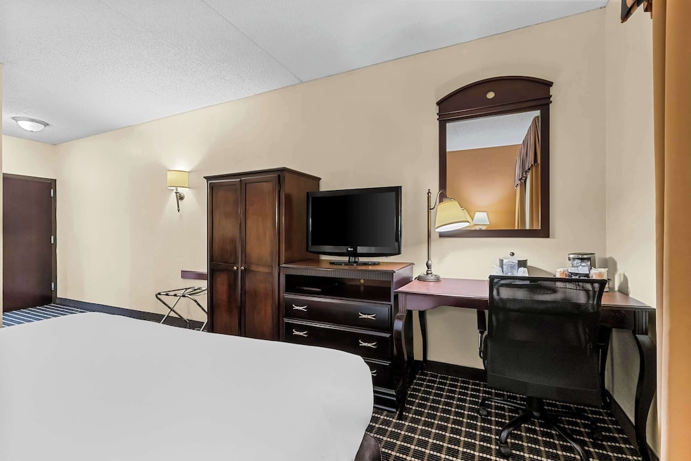 Comfort Inn & Suites Somerset New Brunswick - photo 11
