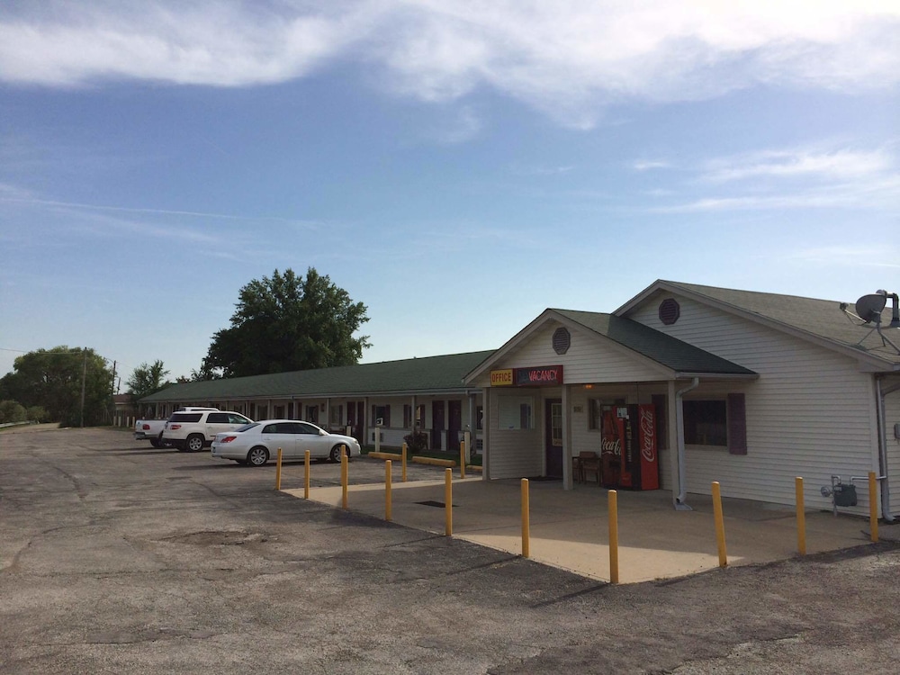 Super 7 Motel Sedalia - photo 44