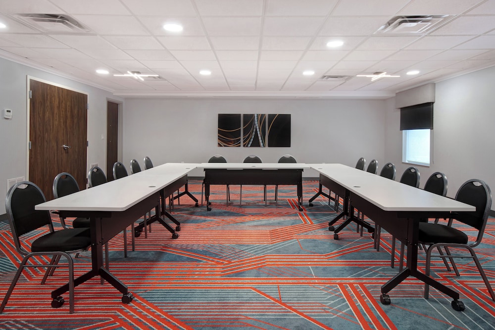 Hampton Inn & Suites Dayton Vandalia - photo 99