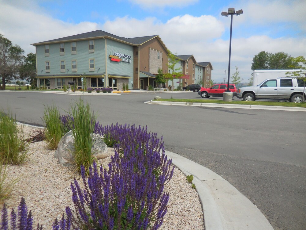 Ledgestone Suites Hotel Billings - photo 19