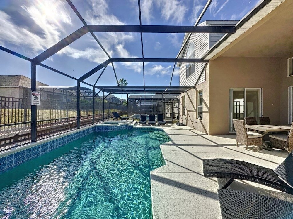 Luxury 6bd 3.5ba Pool Home In Windsor Palms Resort 6 Bedroom Villa by RedAwning - photo 34
