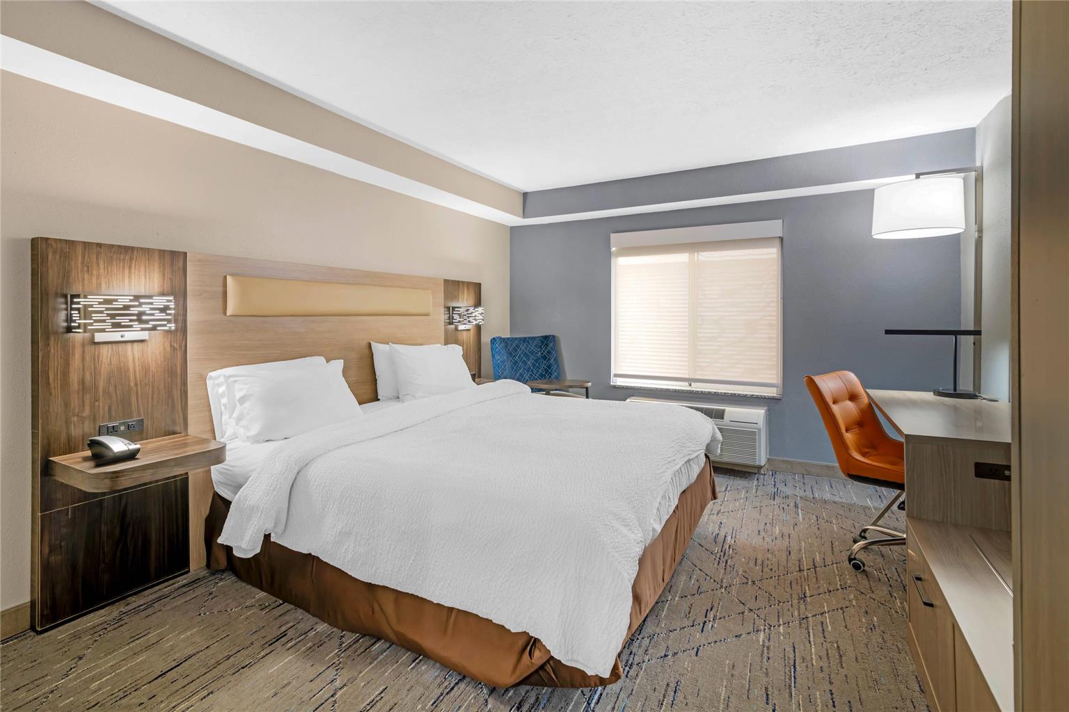 Keene Elm City Hotel an Ascend Collection Hotel - photo 17