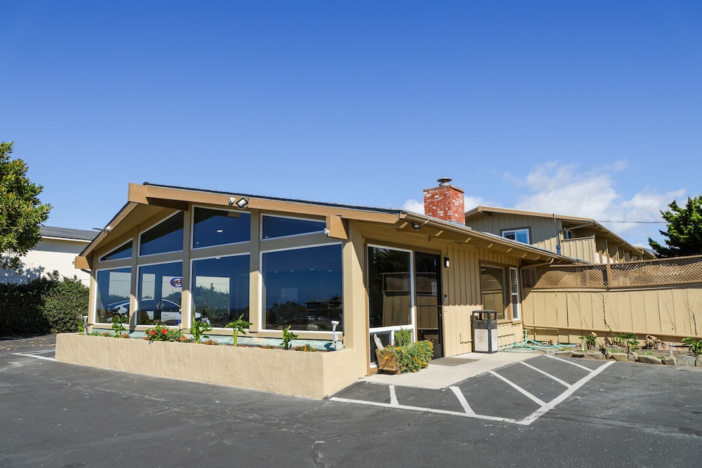 Silver Surf Motel - photo 111