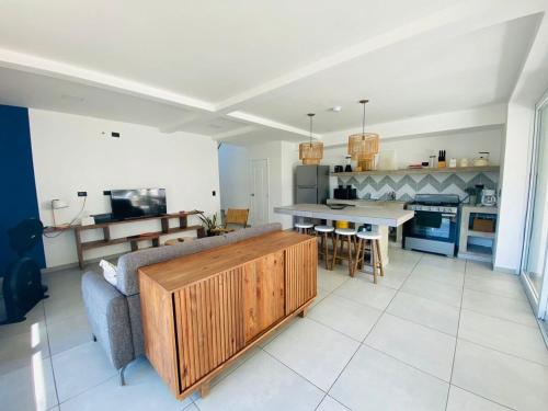 Via Costera 1 in La Libertad, El Salvador