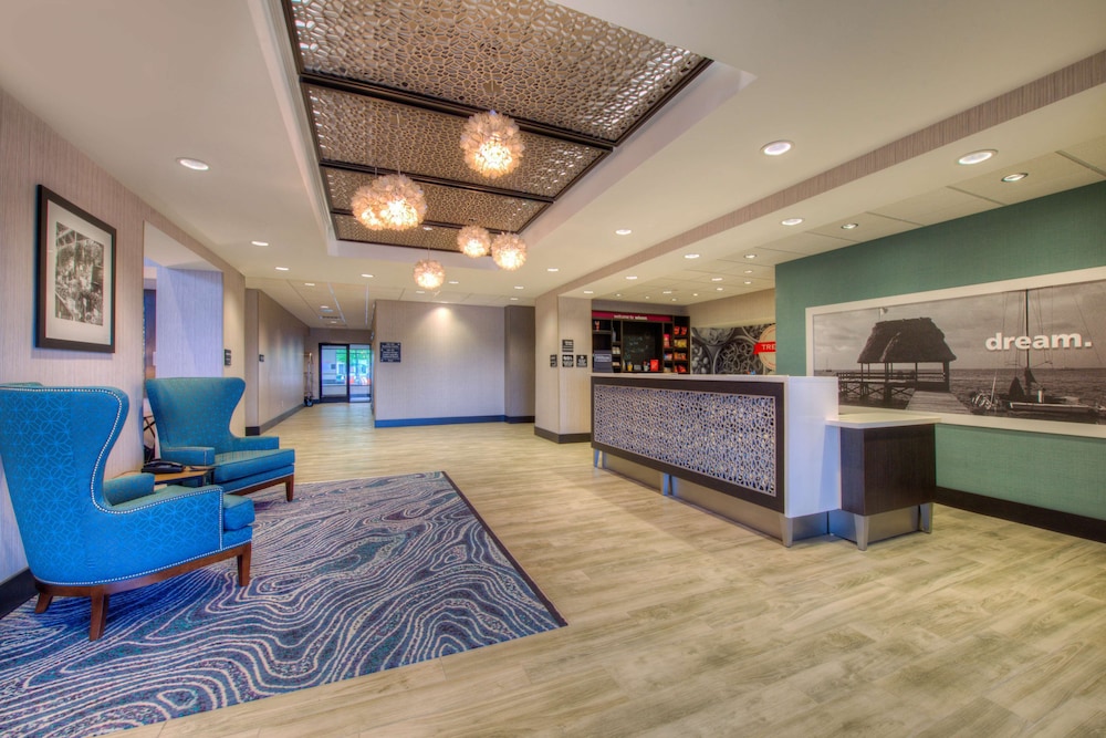 Hampton Inn & Suites Wixom - photo 6