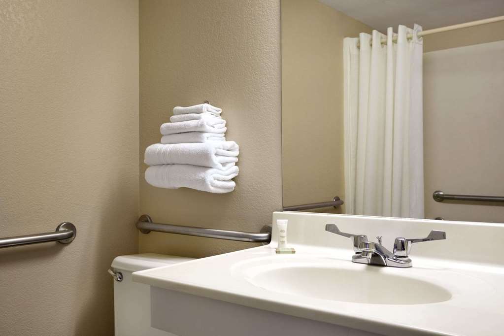 Super 8 by Wyndham Carbondale - photo 5