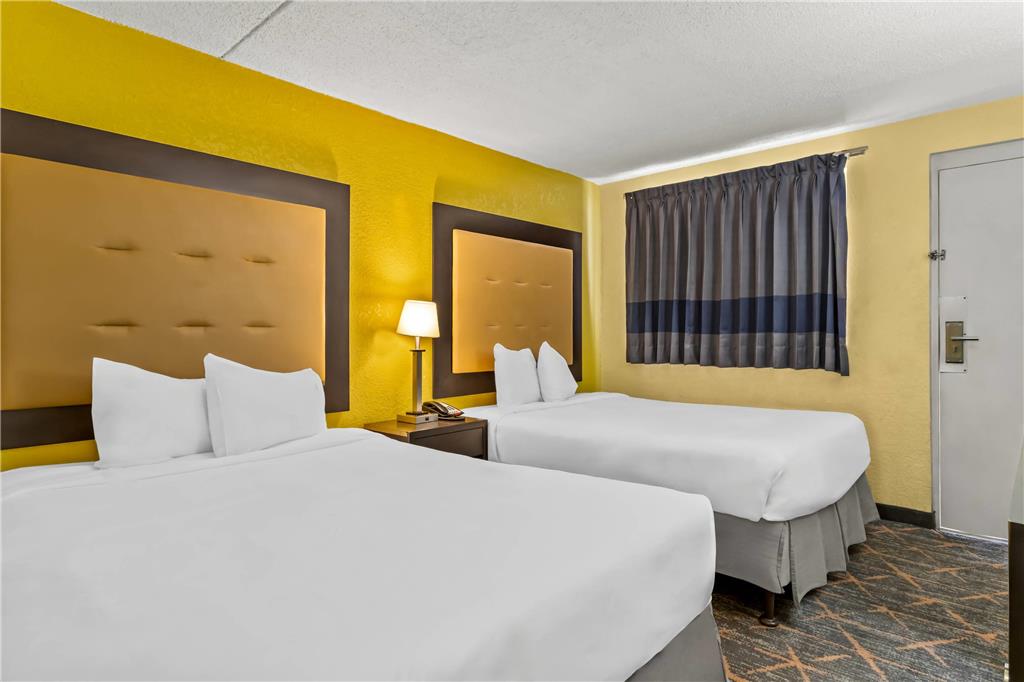 Rodeway Inn Albuquerque West - photo 31