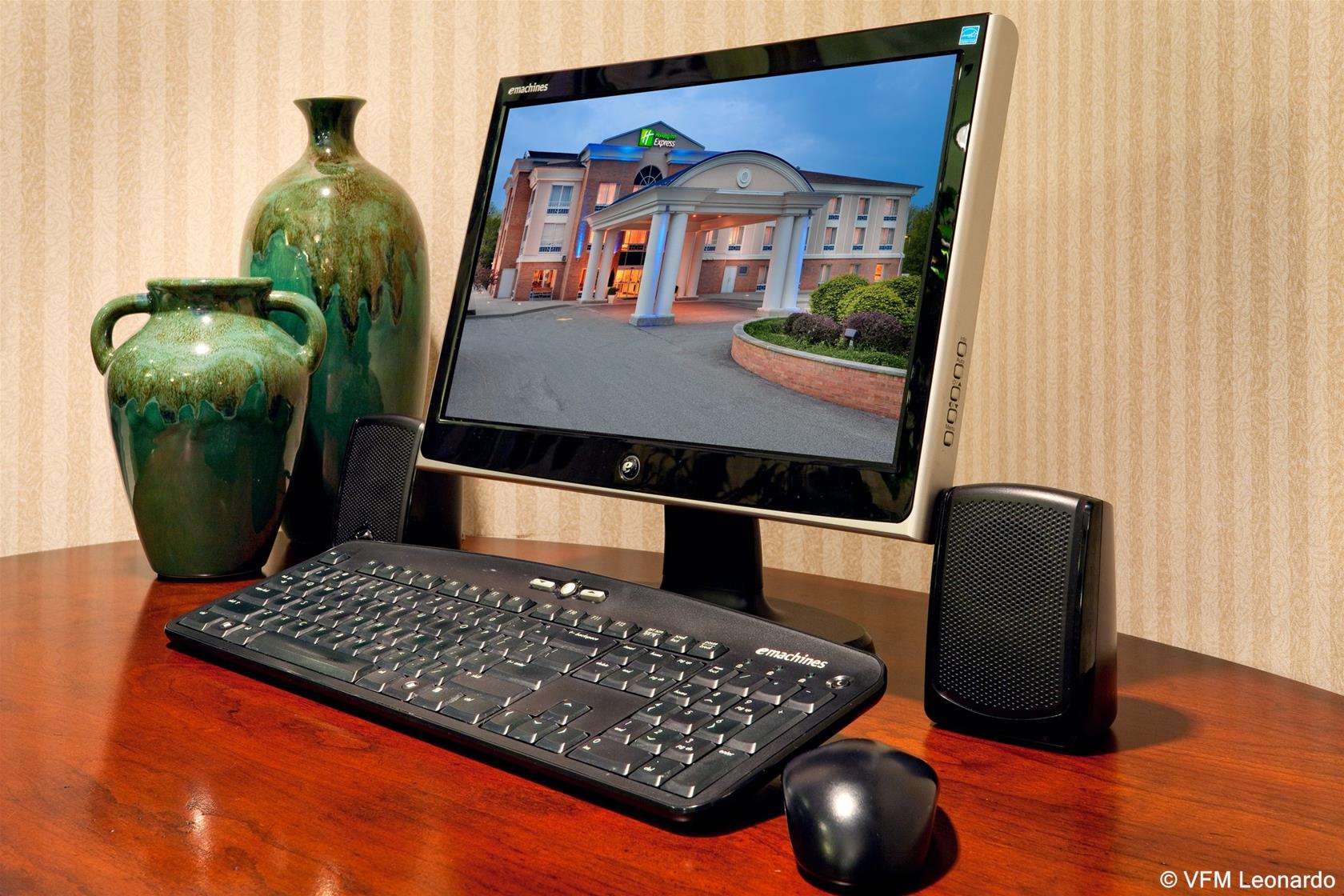 Holiday Inn Express Hotel & Suites Findley Lake