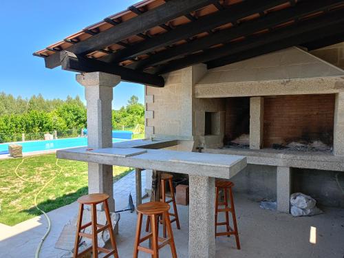 Piscina Climatizada A 10min De La Playa — Lousame