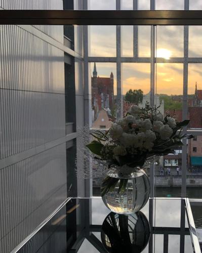 Baltic Riviera Apartments Granaria Premium River and Old Town — 4-Star Luxury Hotel in Gdansk, Poland