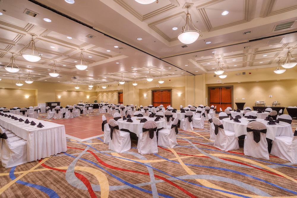 DoubleTree by Hilton Phoenix North - photo 47