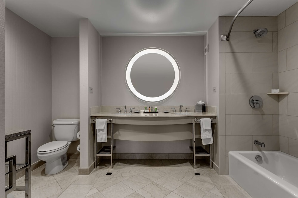 Hilton Columbus at Easton - photo 32