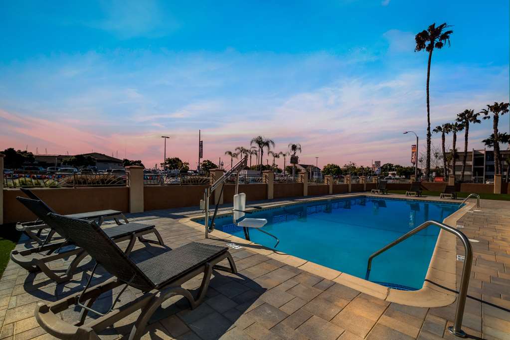 Comfort Inn San Diego Airport At The Harbor - photo 6