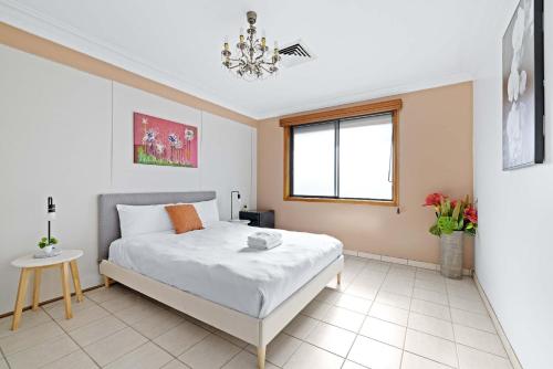 Comfort Calm Double Room On A Quiet Crescent In Liverpool Shared Bathroom — Liverpool