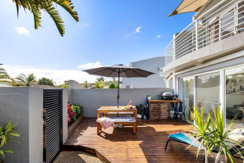 Sandcastles at the Beach Linen Supplied & Beds Ready on Arrival in Fingal Bay, Australia