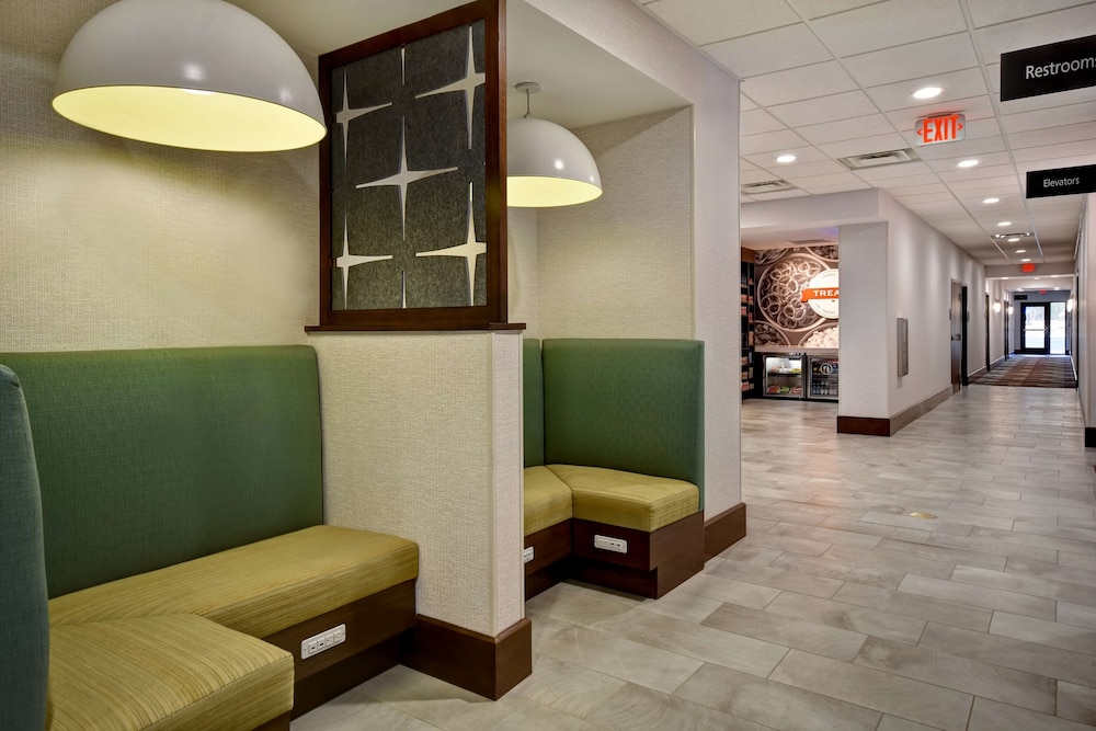 Hampton Inn Pleasant View TN - photo 31