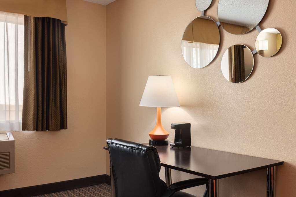 Howard Johnson by Wyndham Williams - photo 23