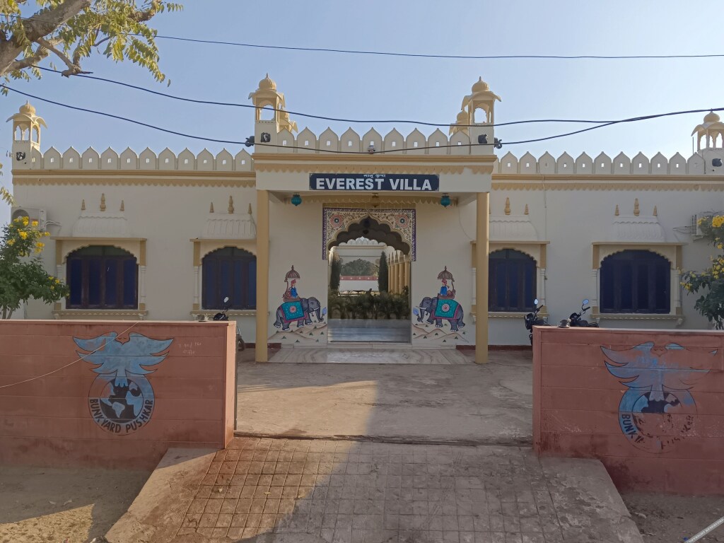 Hotel Everest - carbon neutral hotel in Pushkar