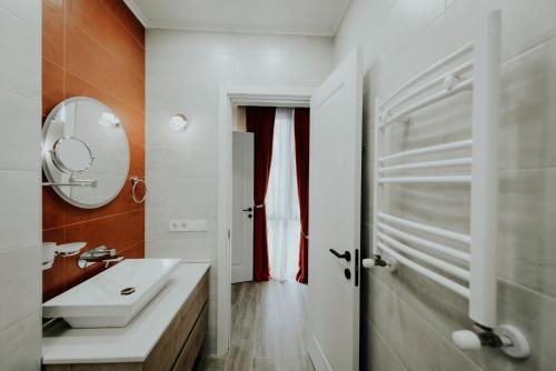 Luxury Inn Grand Residences