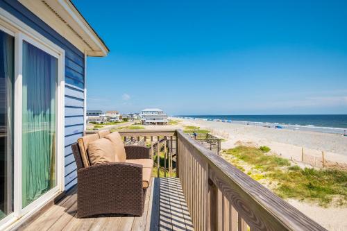 Mead Us At The Beach by Oak Island Accommodations - photo 24