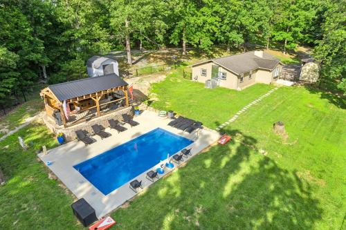 NEW 3BR Pvt Swimming Pool 3 miles to Dollywood — 4-Star Luxury Hotel in Sevierville, United States
