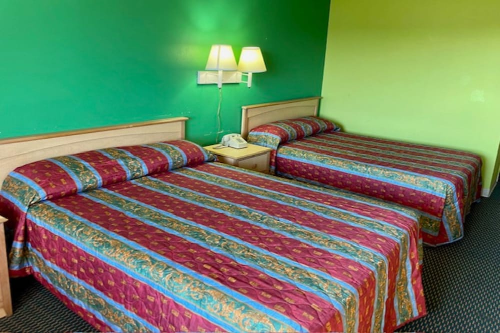 Red Carpet Inn & Suites Lima - photo 34