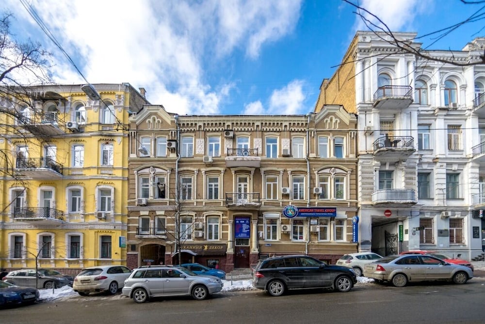 Pushkinskaya Apartments — 4-Star Luxury Hotel in Kyiv, Ukraine