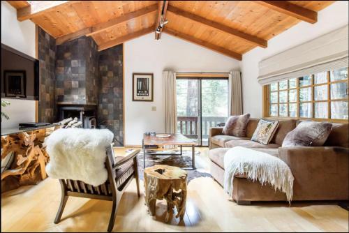Sur Grove Big Sur - carbon neutral hotel in Carmel