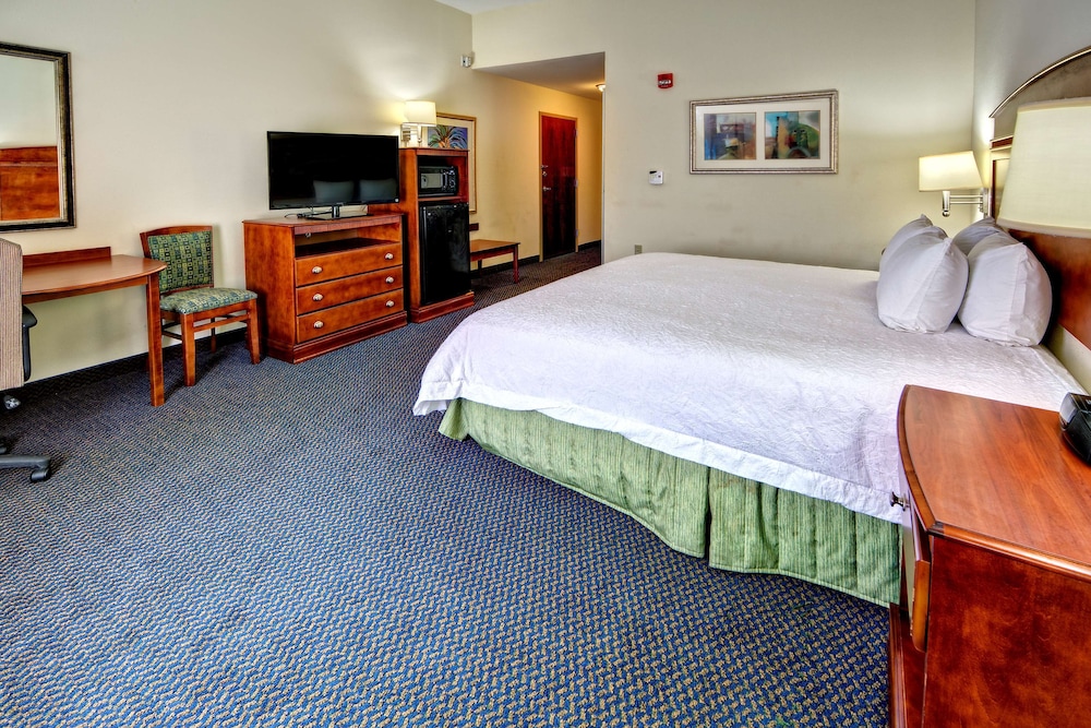 Hampton Inn Quincy - photo 12