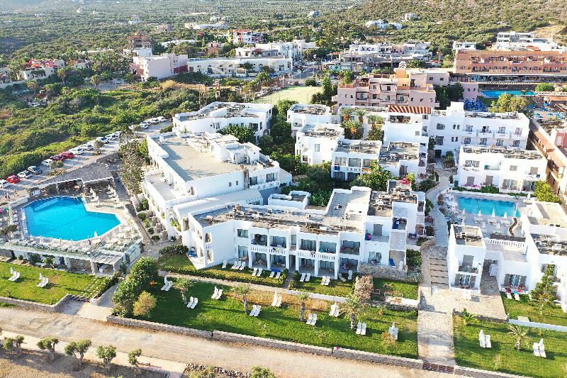 Maritimo Beach Hotel in Sision, Greece