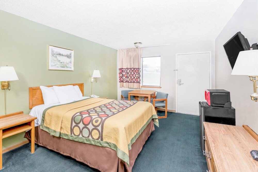 Budgetel Inns & Suites - photo 9