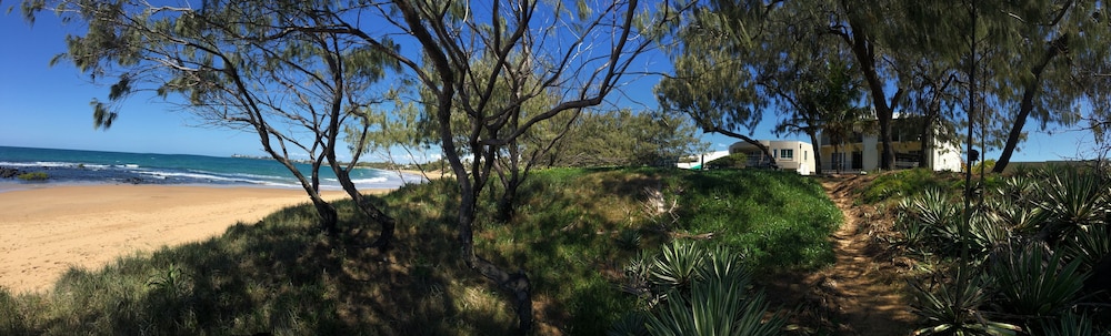Sandcastles on the Beach Bargara — Bargara — photo 2