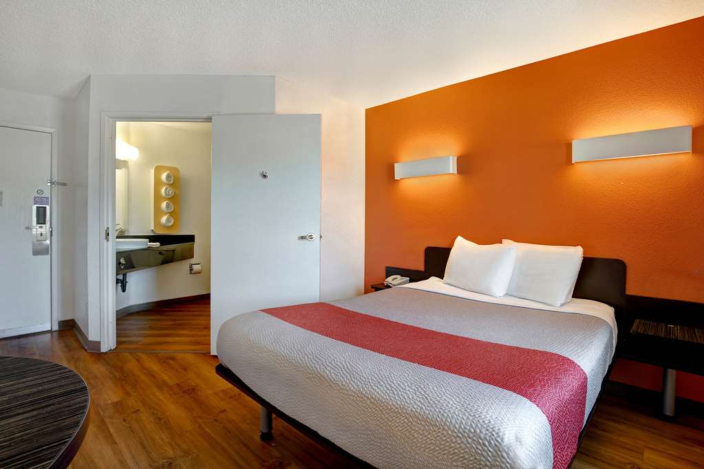 Motel 6 Gilroy CA - photo 10