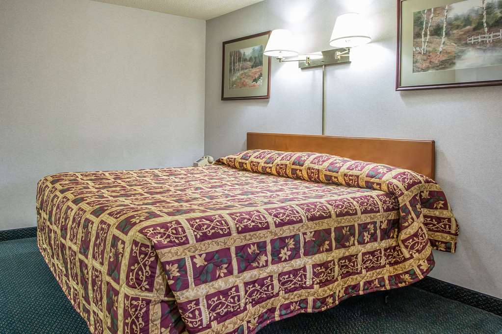 Rodeway Inn Bedford PA - photo 21