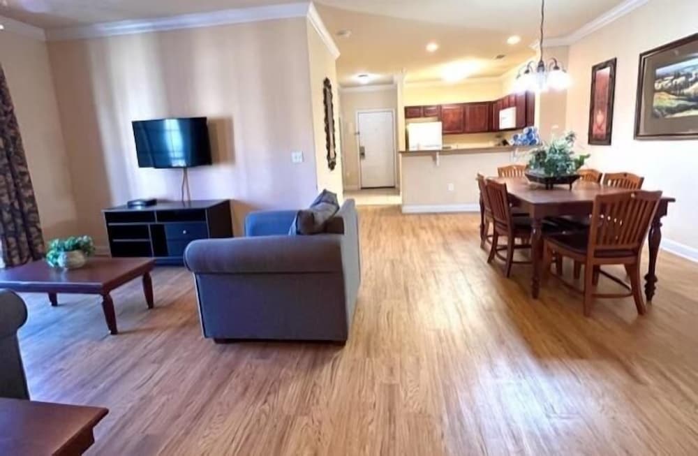 3 Bed 2 Bath Condo Tuscana Resort 3 Bedroom Condo by RedAwning - photo 19
