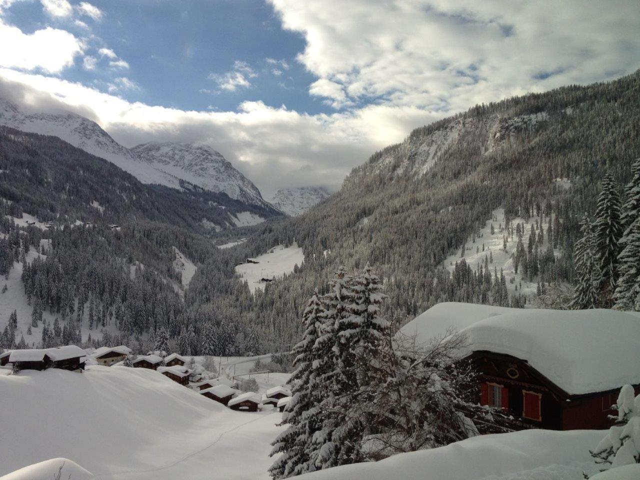 Chalet Im Wieselti — 4-Star Luxury Hotel in Davos, Switzerland